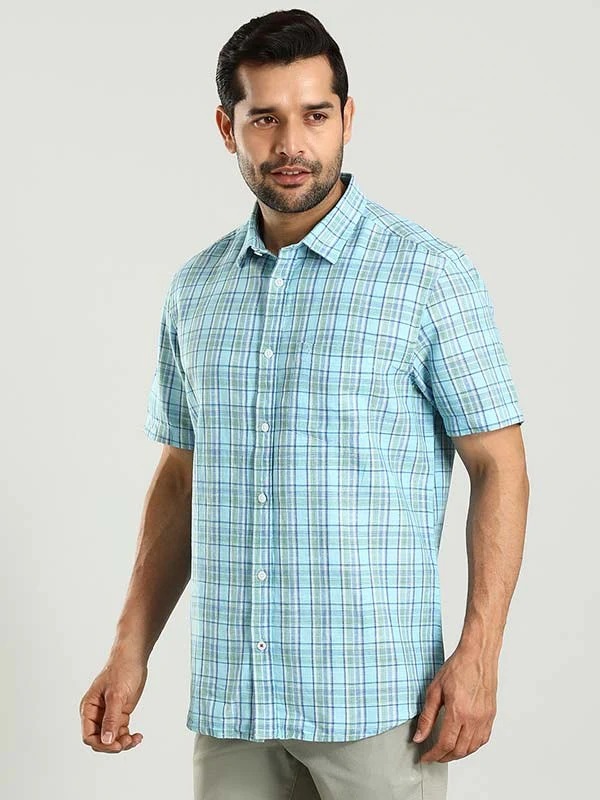 Indian Terrain Men's Regular Fit Half Sleeve Checkered Blue Shirt